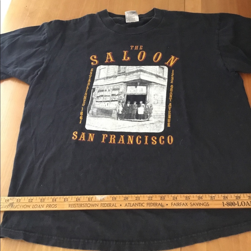 Mens The SALOON San Francisco Tshirt. Size L
